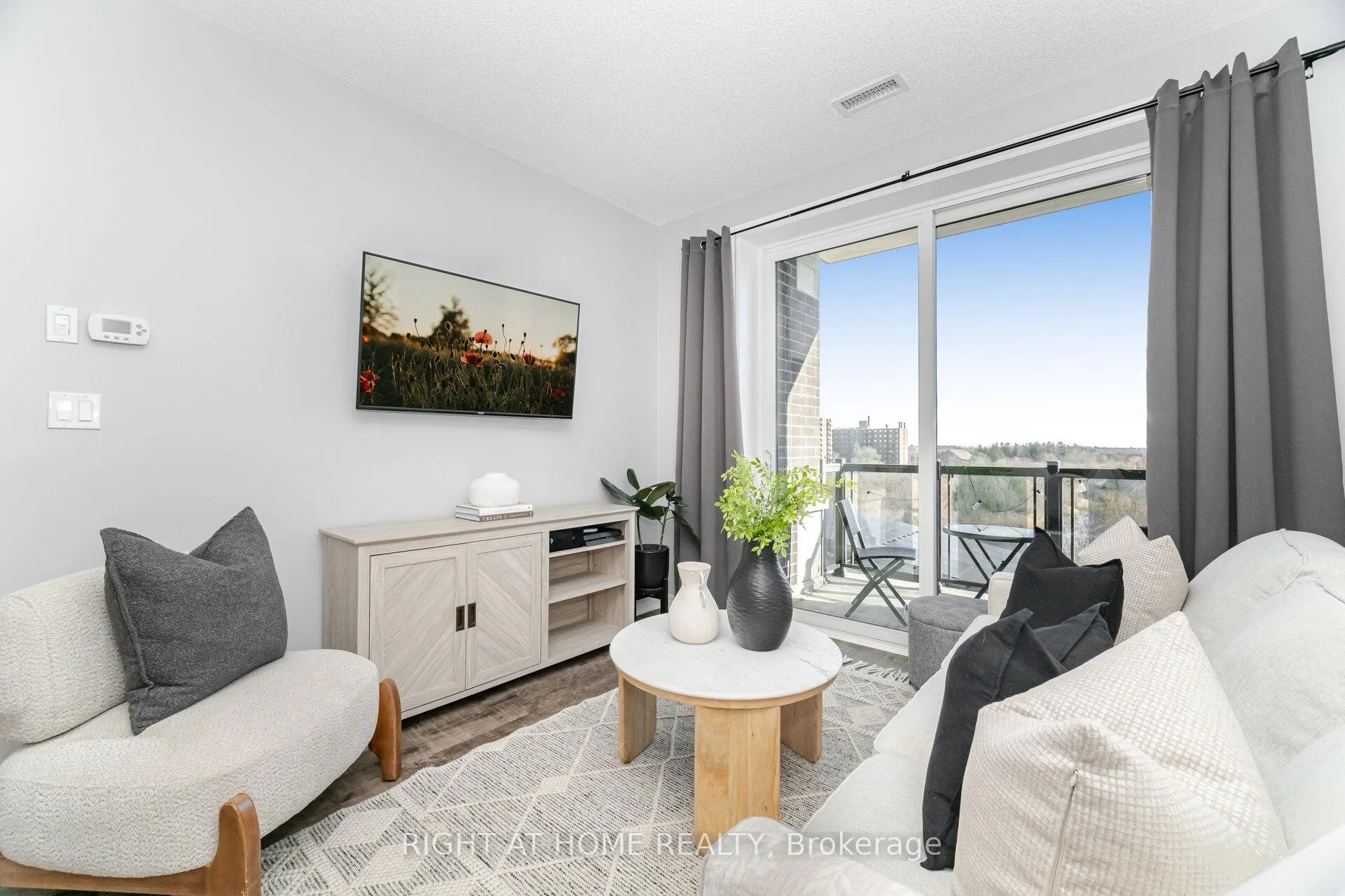 Photo 15 of Unit 408, 33 Whitmer Street, Milton, Scott — HOMEH