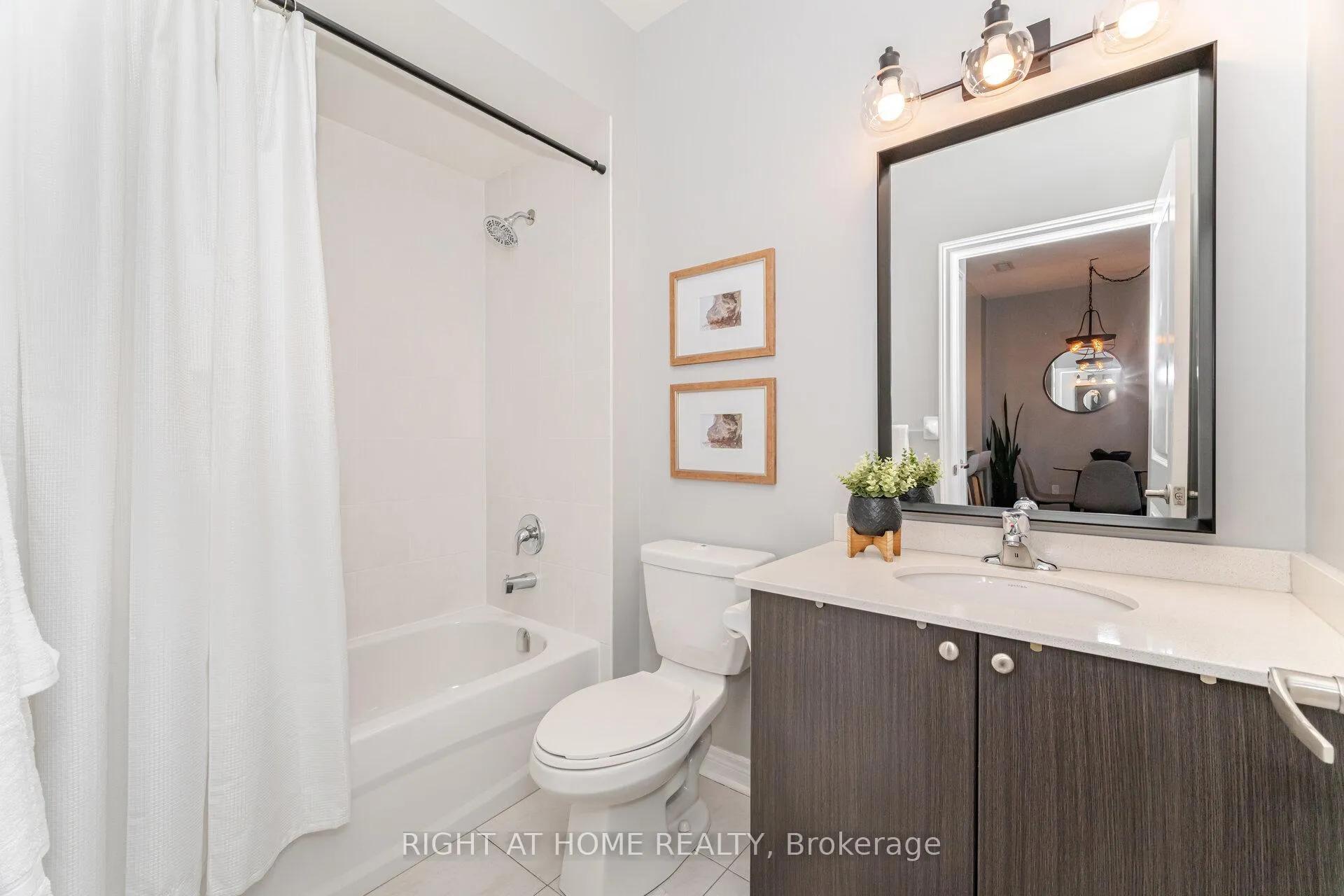 Photo 16 of Unit 408, 33 Whitmer Street, Milton, Scott — HOMEH
