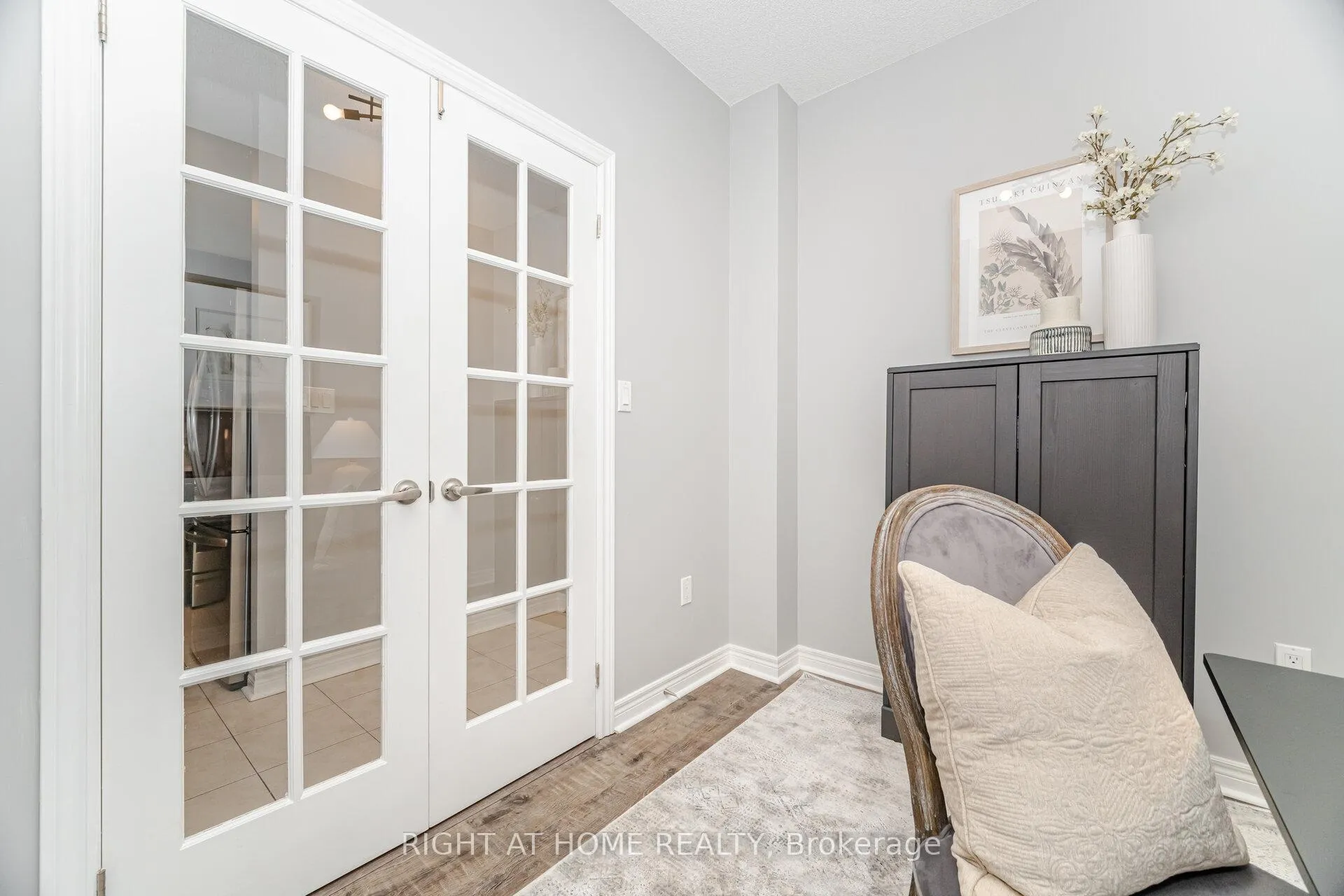 Photo 21 of Unit 408, 33 Whitmer Street, Milton, Scott — HOMEH