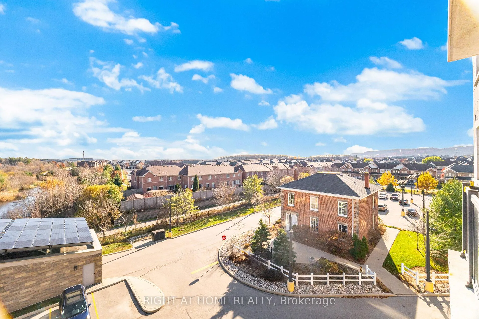 Photo 26 of Unit 408, 33 Whitmer Street, Milton, Scott — HOMEH