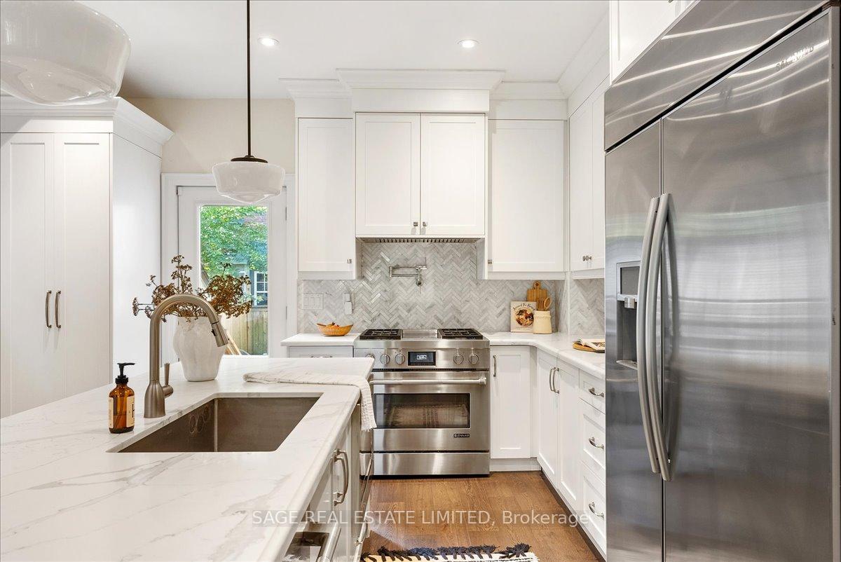 Photo 9 of 324 Beech Avenue, Toronto, The Beaches — HOMEH