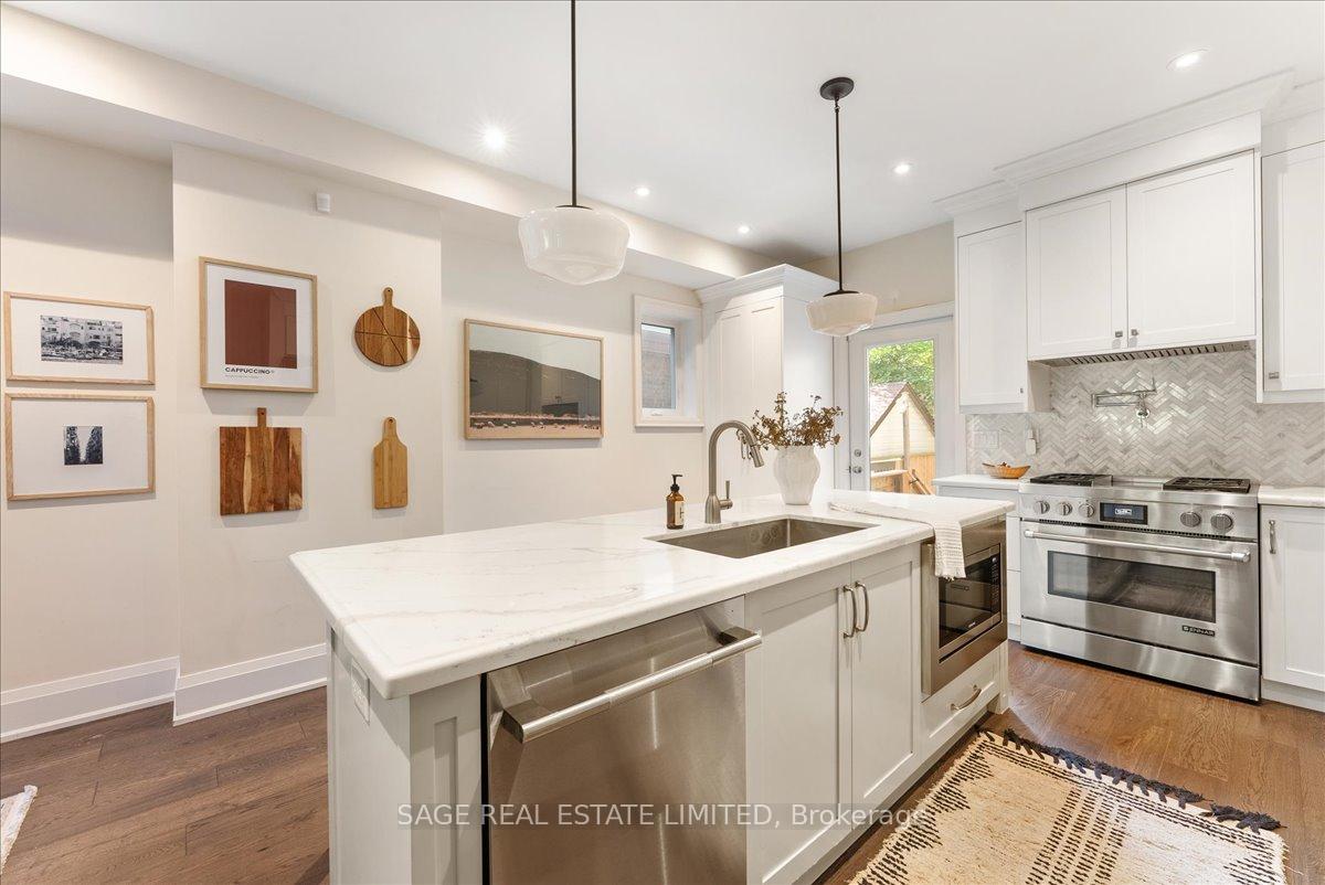 Photo 10 of 324 Beech Avenue, Toronto, The Beaches — HOMEH