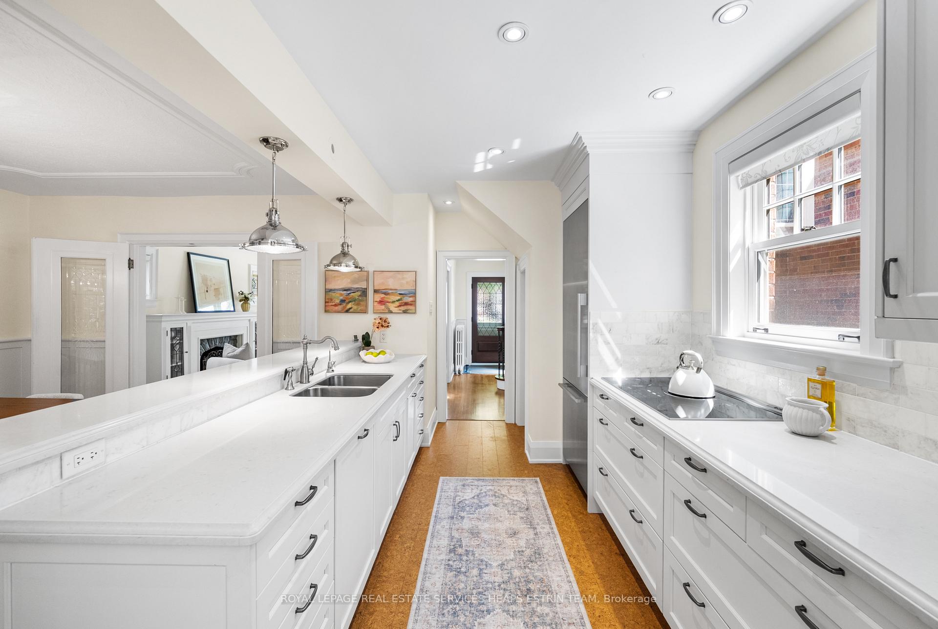 Photo 10 of 67 Parkhurst Boulevard, Toronto, Leaside — HOMEH