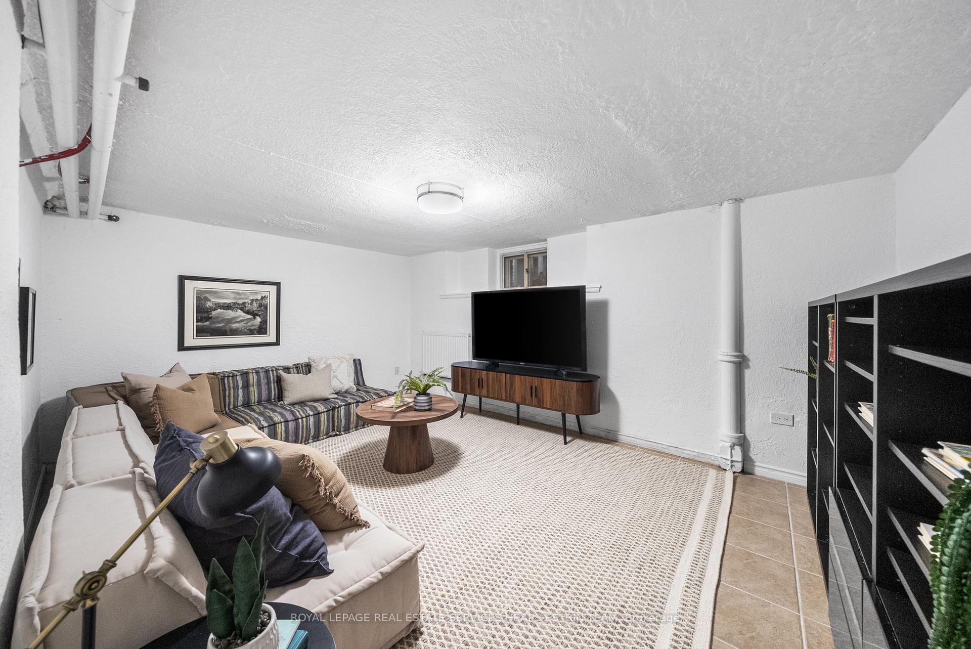 Photo 30 of 67 Parkhurst Boulevard, Toronto, Leaside — HOMEH
