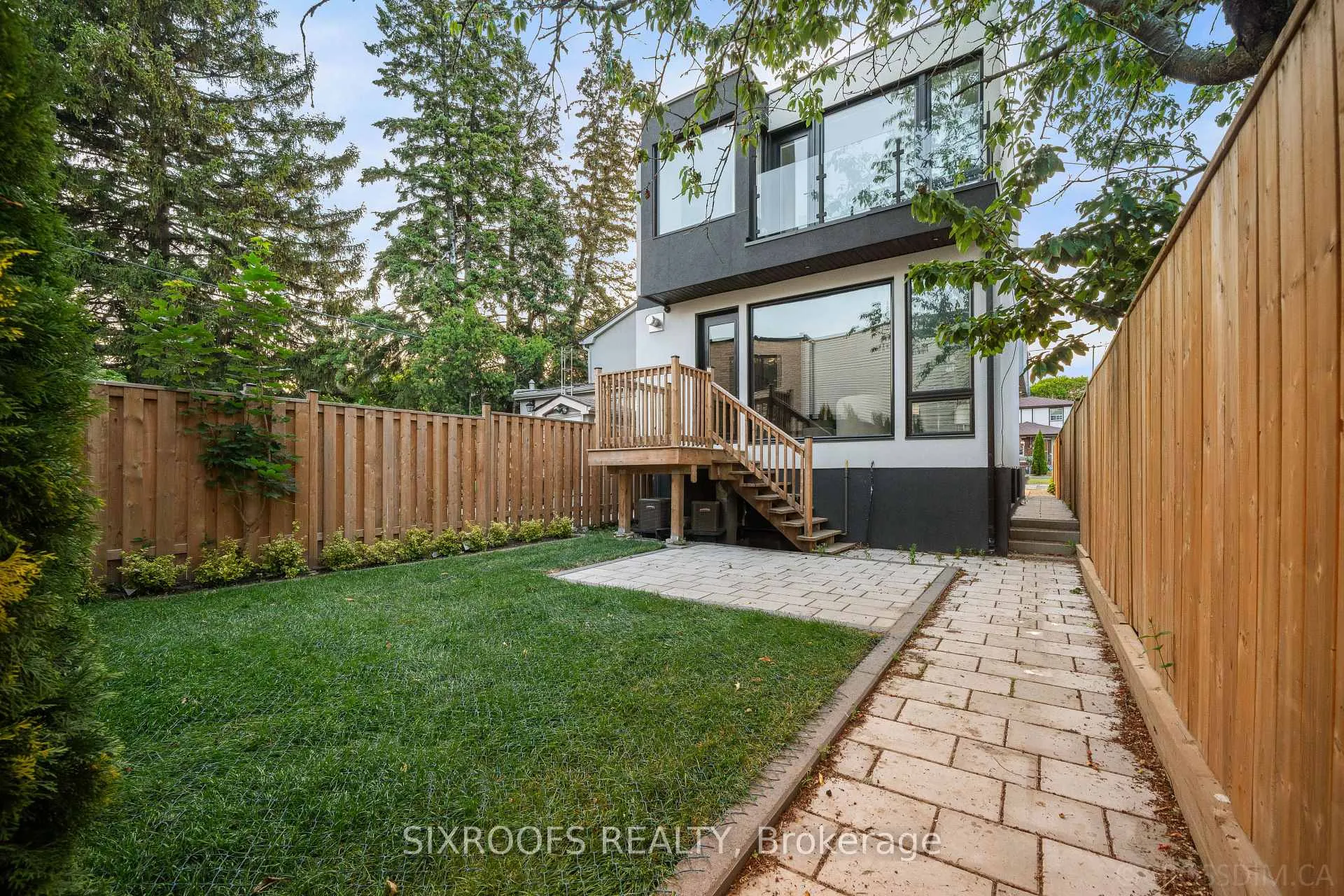 Photo 4 of 41 Dunkirk Road, Toronto, Danforth Village-East York — HOMEH