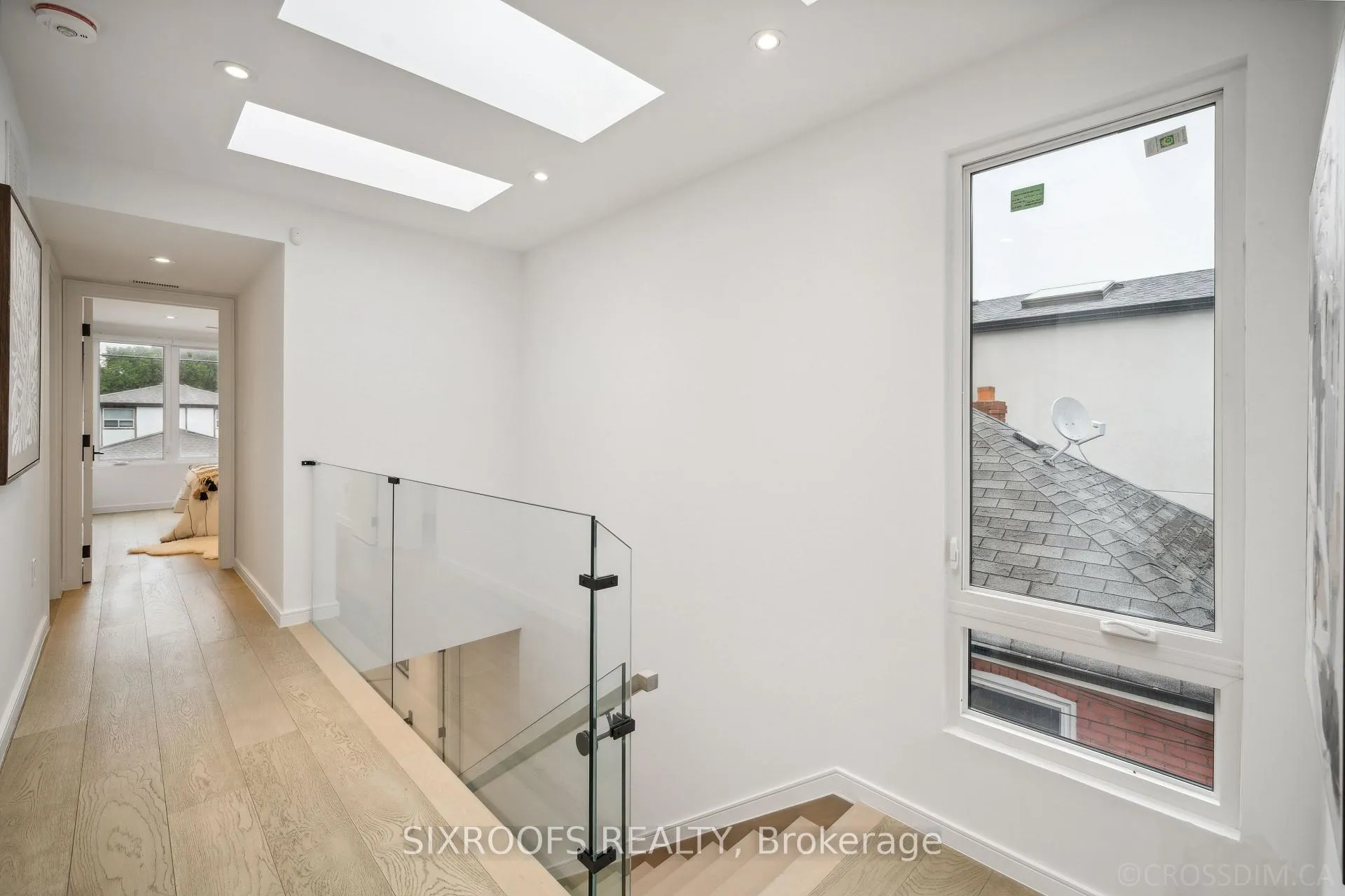 Photo 21 of 41 Dunkirk Road, Toronto, Danforth Village-East York — HOMEH