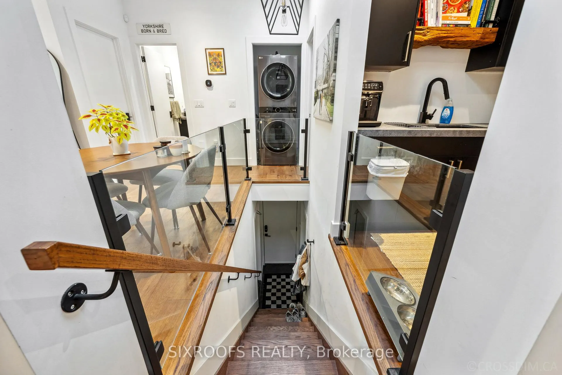 Photo 42 of 41 Dunkirk Road, Toronto, Danforth Village-East York — HOMEH