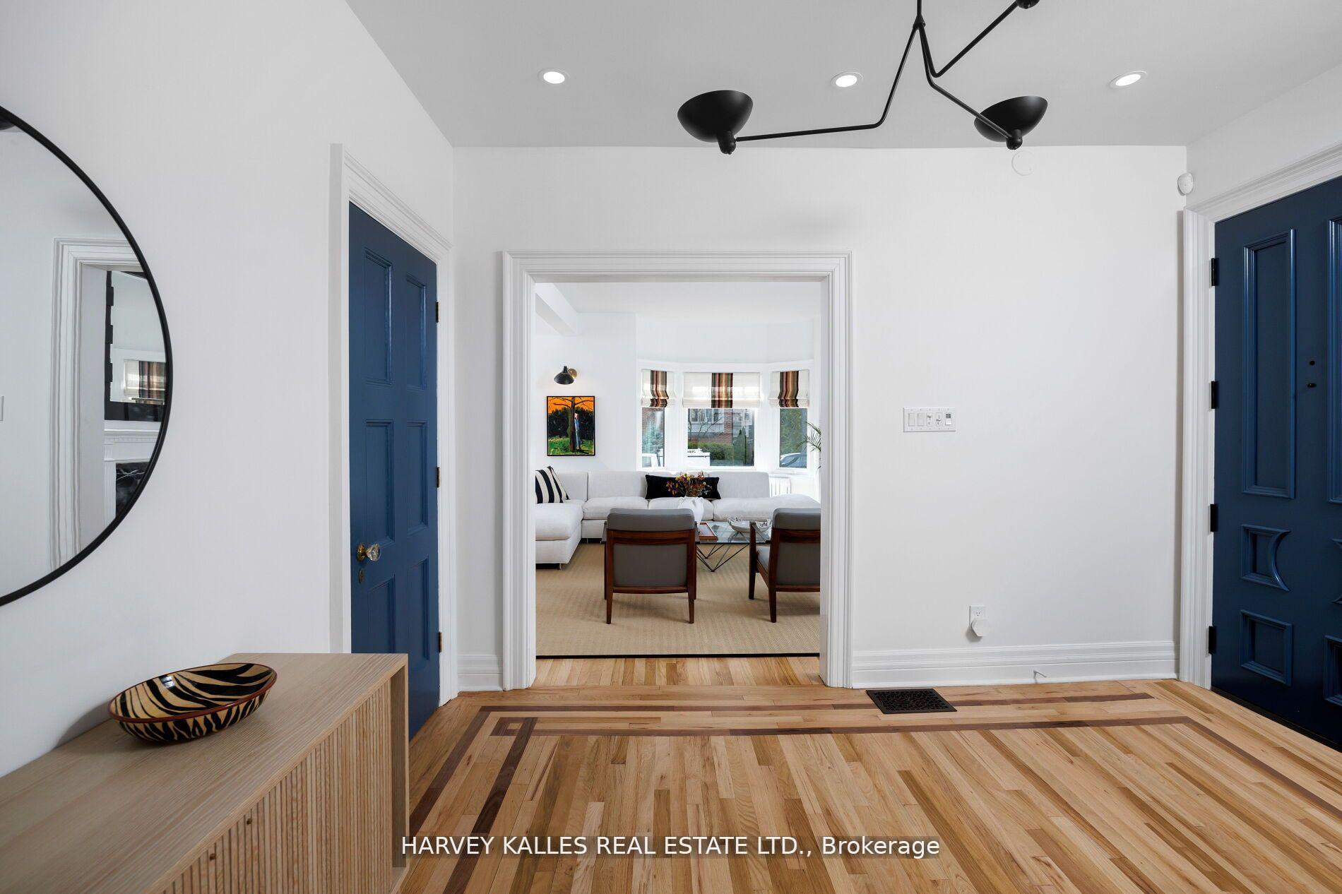 Photo 4 of 11 Hawthorn Avenue, Toronto, Rosedale-Moore Park — HOMEH