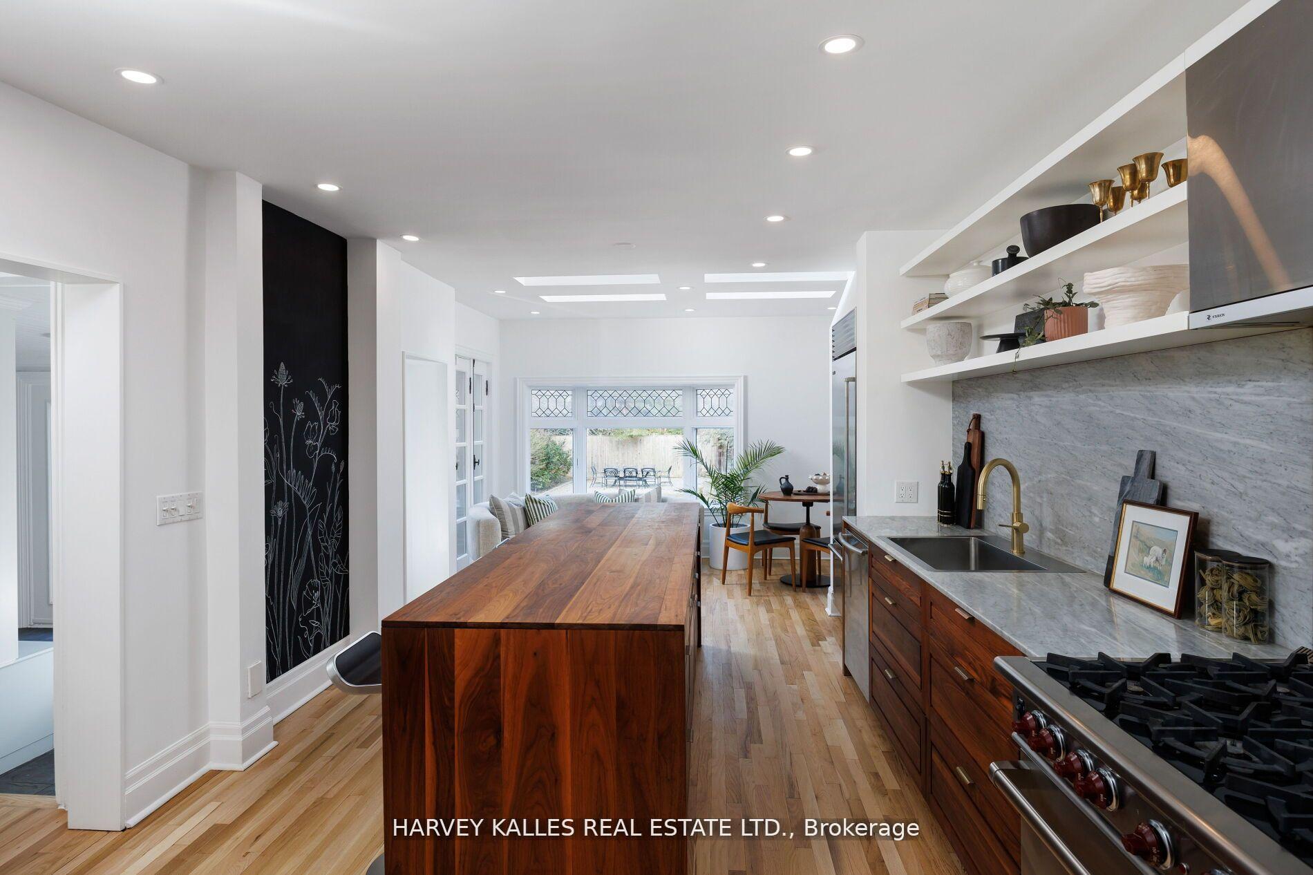 Photo 15 of 11 Hawthorn Avenue, Toronto, Rosedale-Moore Park — HOMEH