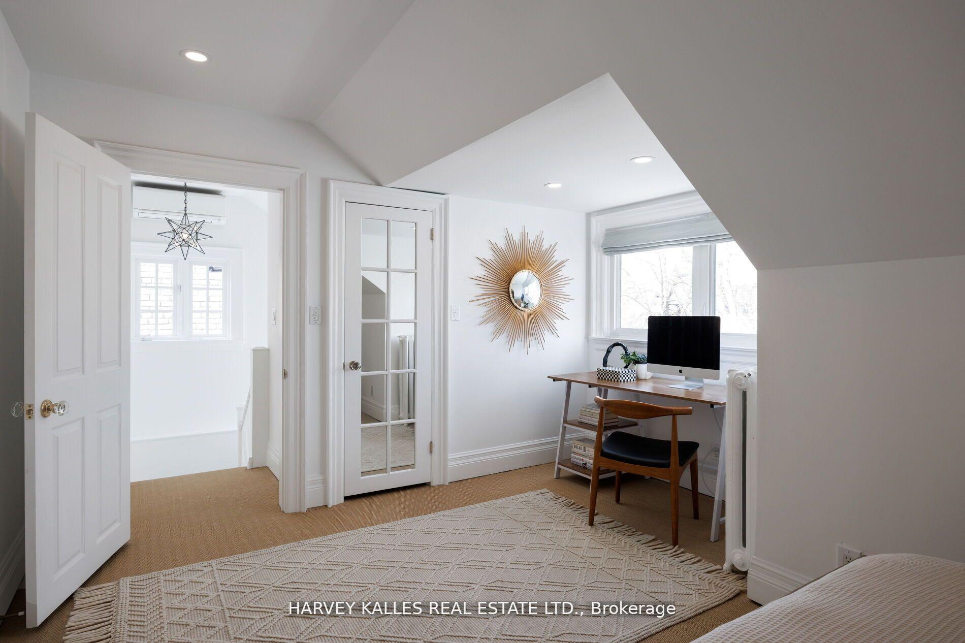 Photo 35 of 11 Hawthorn Avenue, Toronto, Rosedale-Moore Park — HOMEH