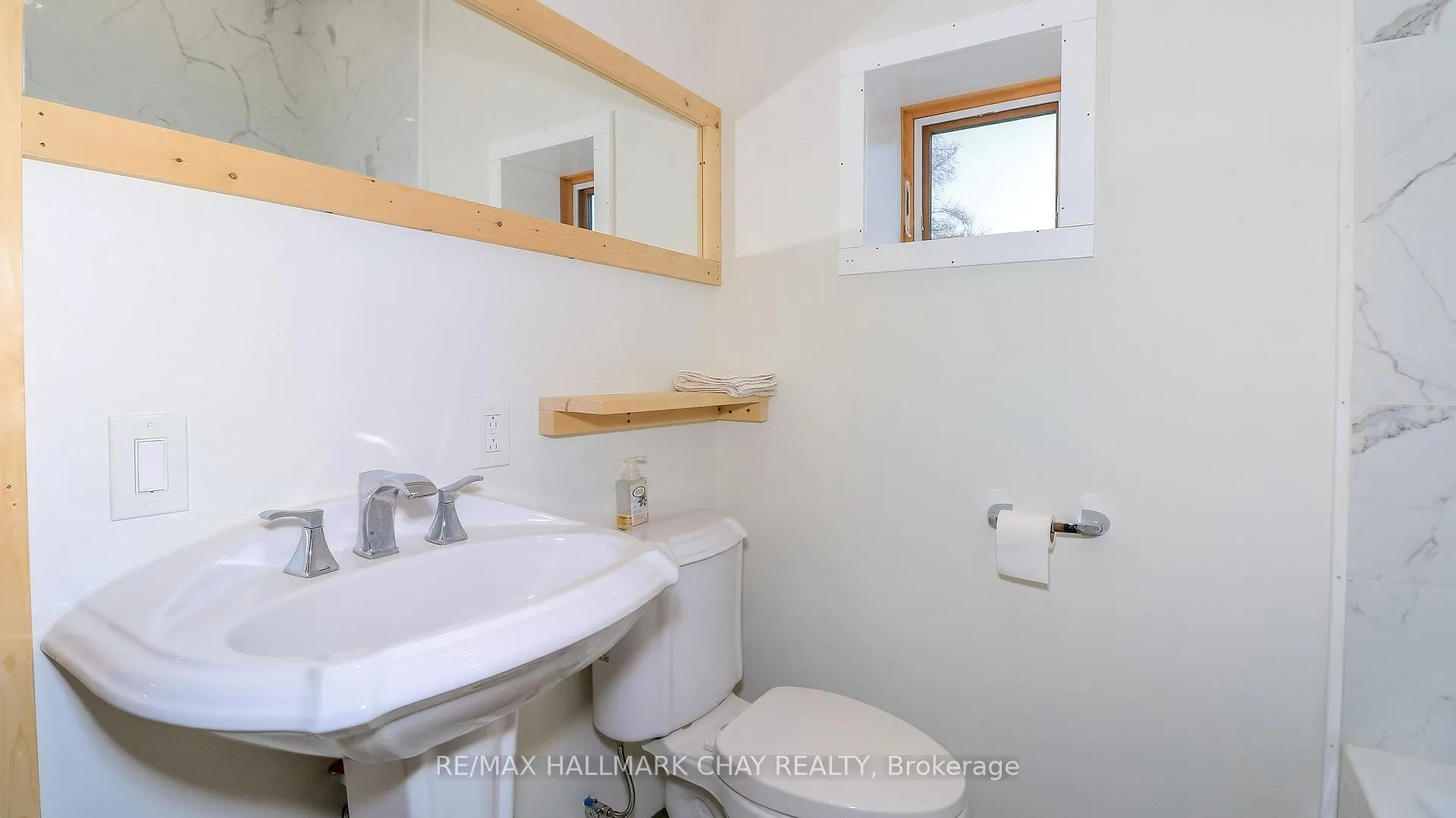 Photo 17 of 2576 Champlain Road, Tiny, Rural Tiny — HOMEH