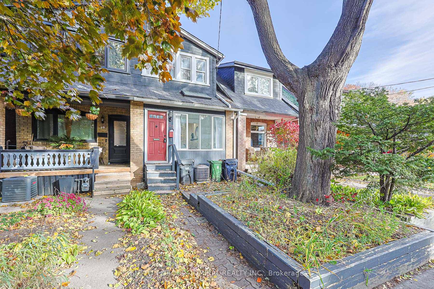 Photo 2 of 67 Gainsborough Road, Toronto, Woodbine Corridor — HOMEH