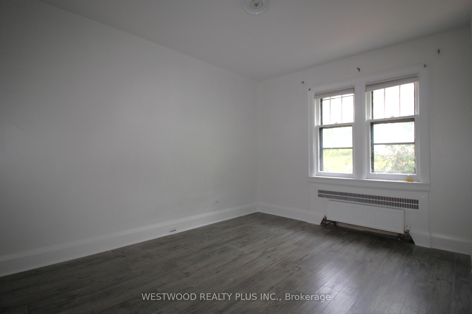 Photo 9 of 35 Whitehall Road, Toronto, Rosedale-Moore Park — HOMEH