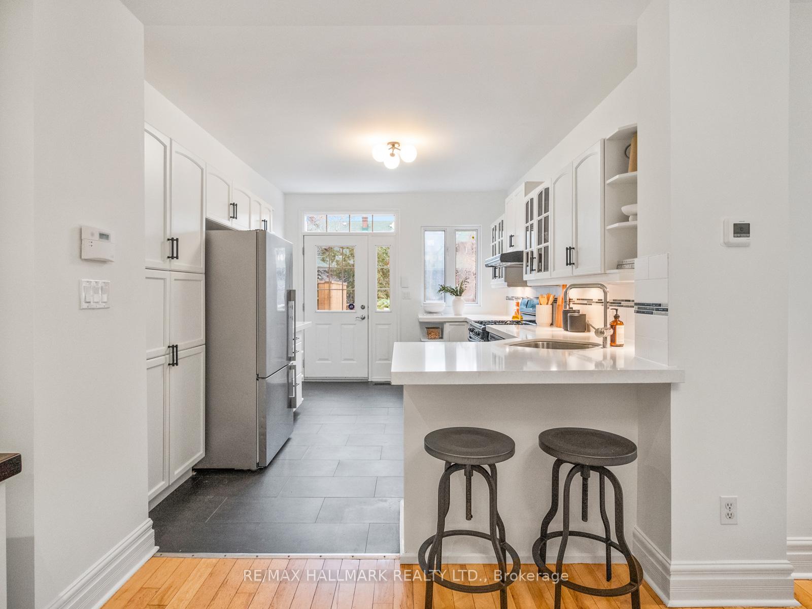 Photo 13 of 132 Withrow Avenue, Toronto, North Riverdale — HOMEH