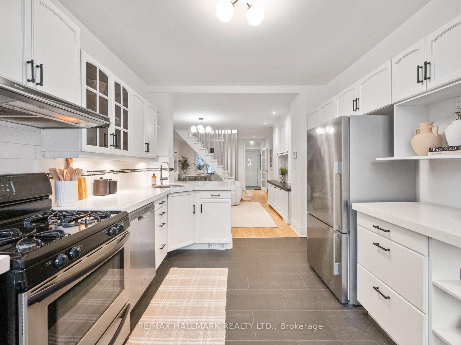 Photo 19 of 132 Withrow Avenue, Toronto, North Riverdale — HOMEH