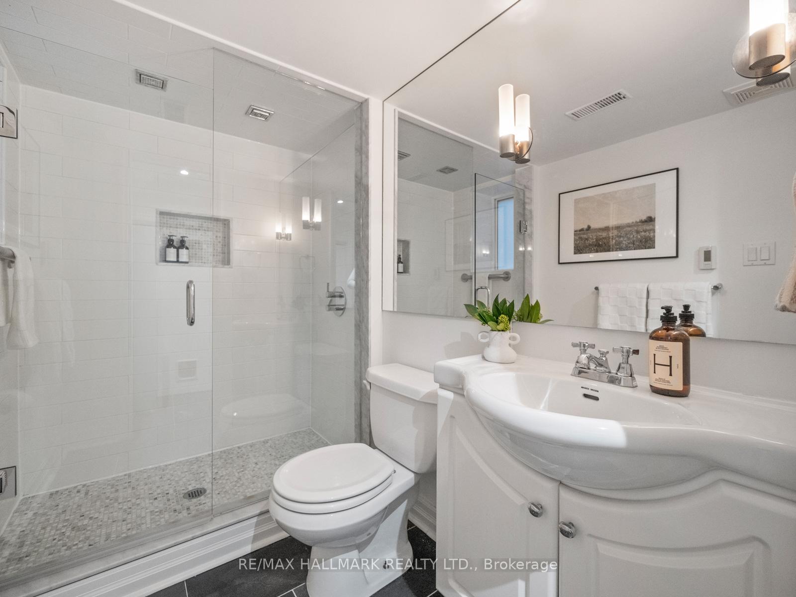 Photo 35 of 132 Withrow Avenue, Toronto, North Riverdale — HOMEH