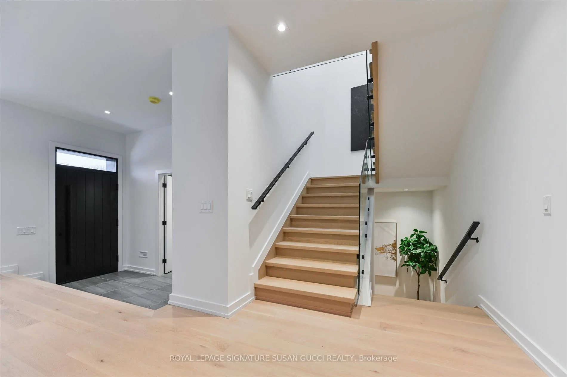 Photo 15 of 44 Doris Drive, Toronto, O'Connor-Parkview — HOMEH