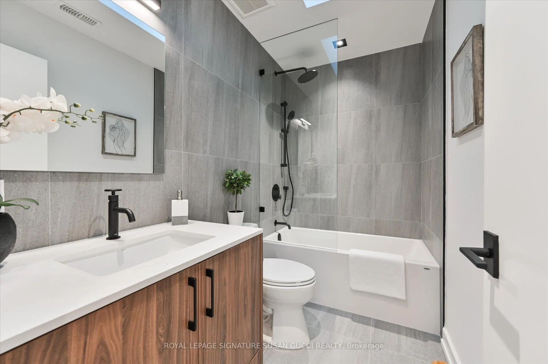 Photo 29 of 44 Doris Drive, Toronto, O'Connor-Parkview — HOMEH