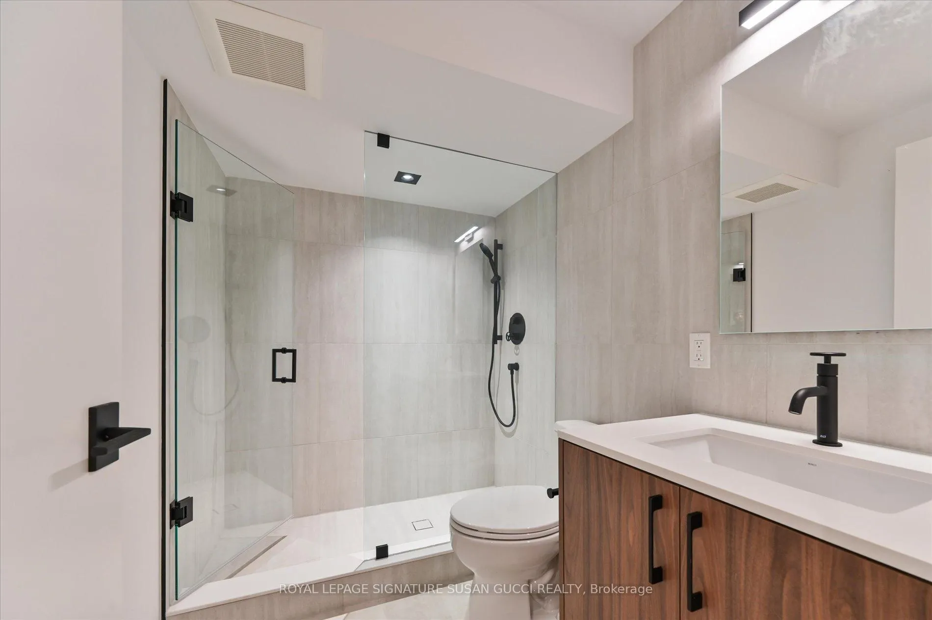 Photo 36 of 44 Doris Drive, Toronto, O'Connor-Parkview — HOMEH
