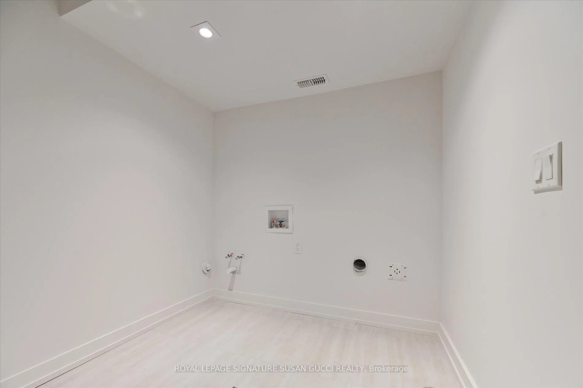 Photo 37 of 44 Doris Drive, Toronto, O'Connor-Parkview — HOMEH