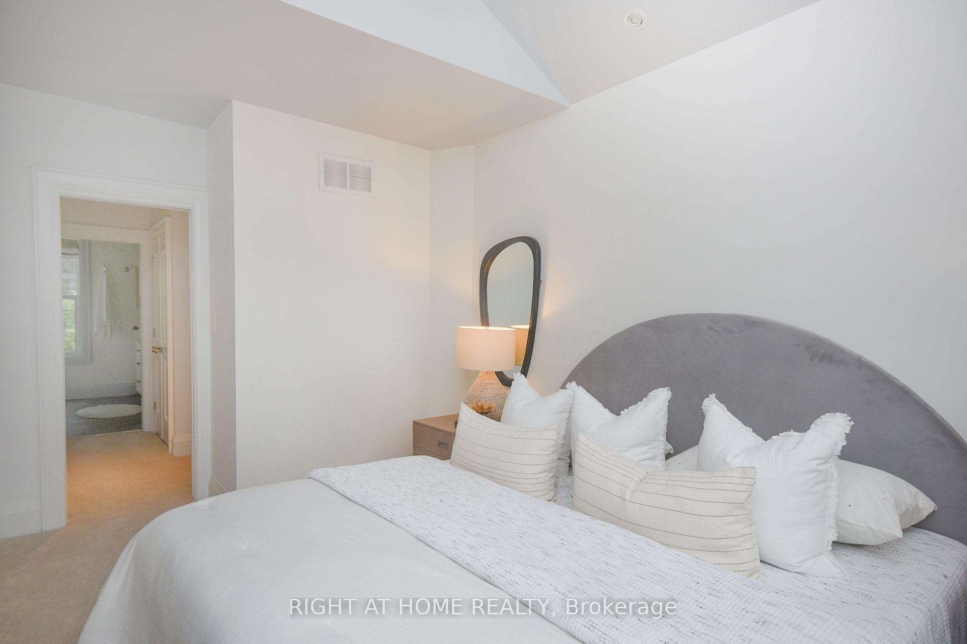 Photo 25 of 104 Summerhill Avenue, Toronto, Rosedale-Moore Park — HOMEH
