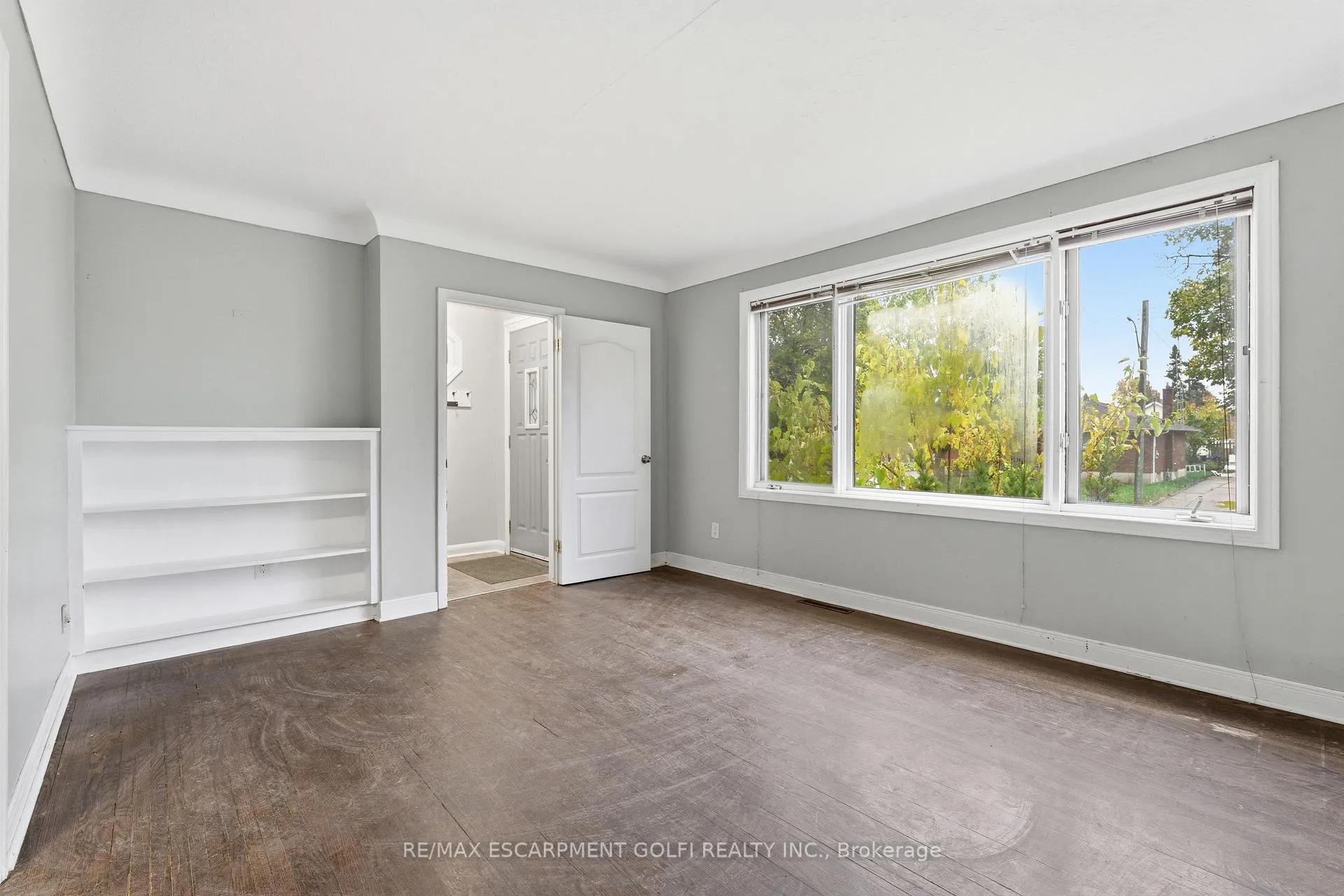 Photo 6 of 20 Thompson Avenue, Thorold, Thorold Downtown — HOMEH