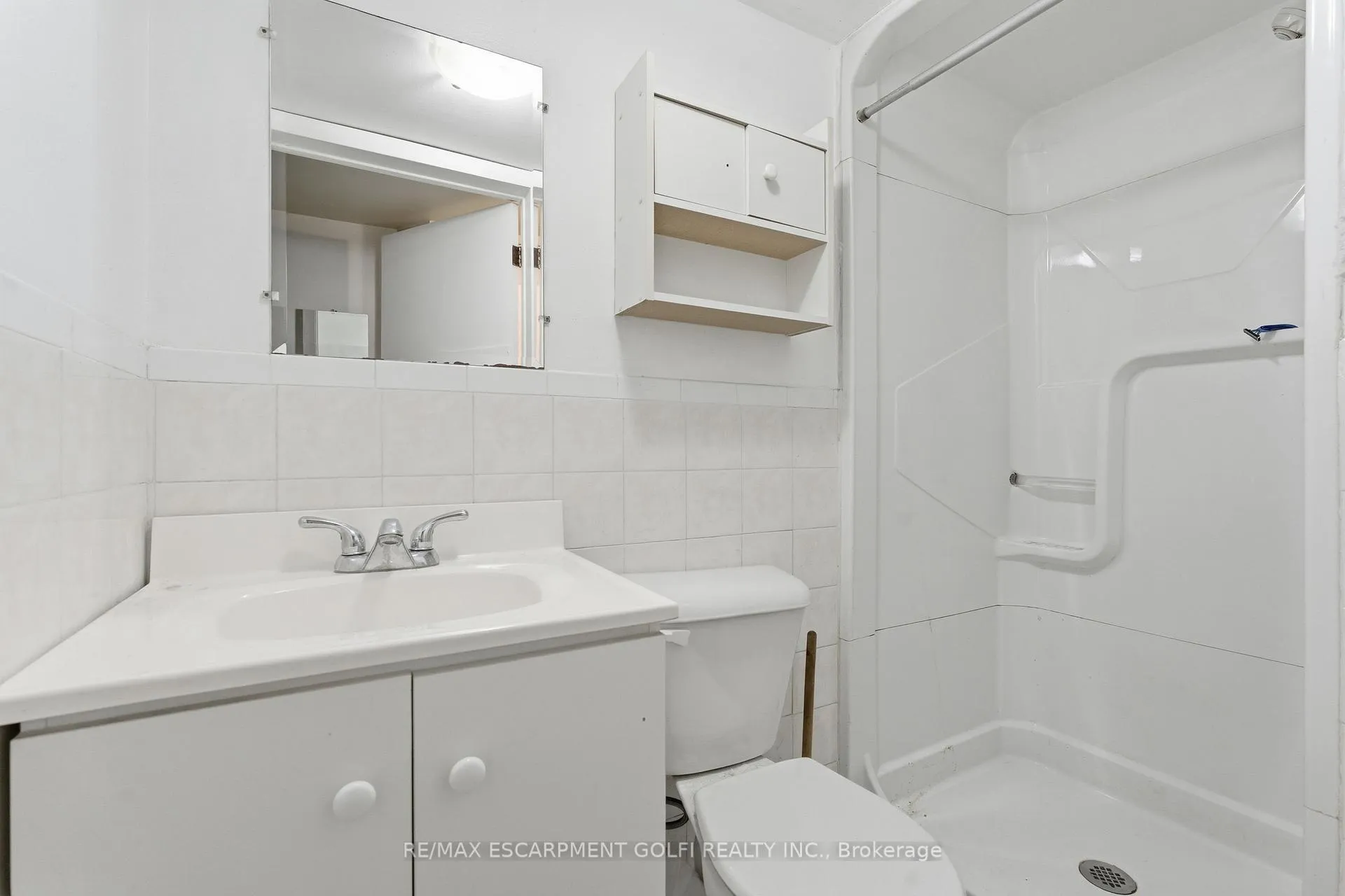 Photo 22 of 20 Thompson Avenue, Thorold, Thorold Downtown — HOMEH