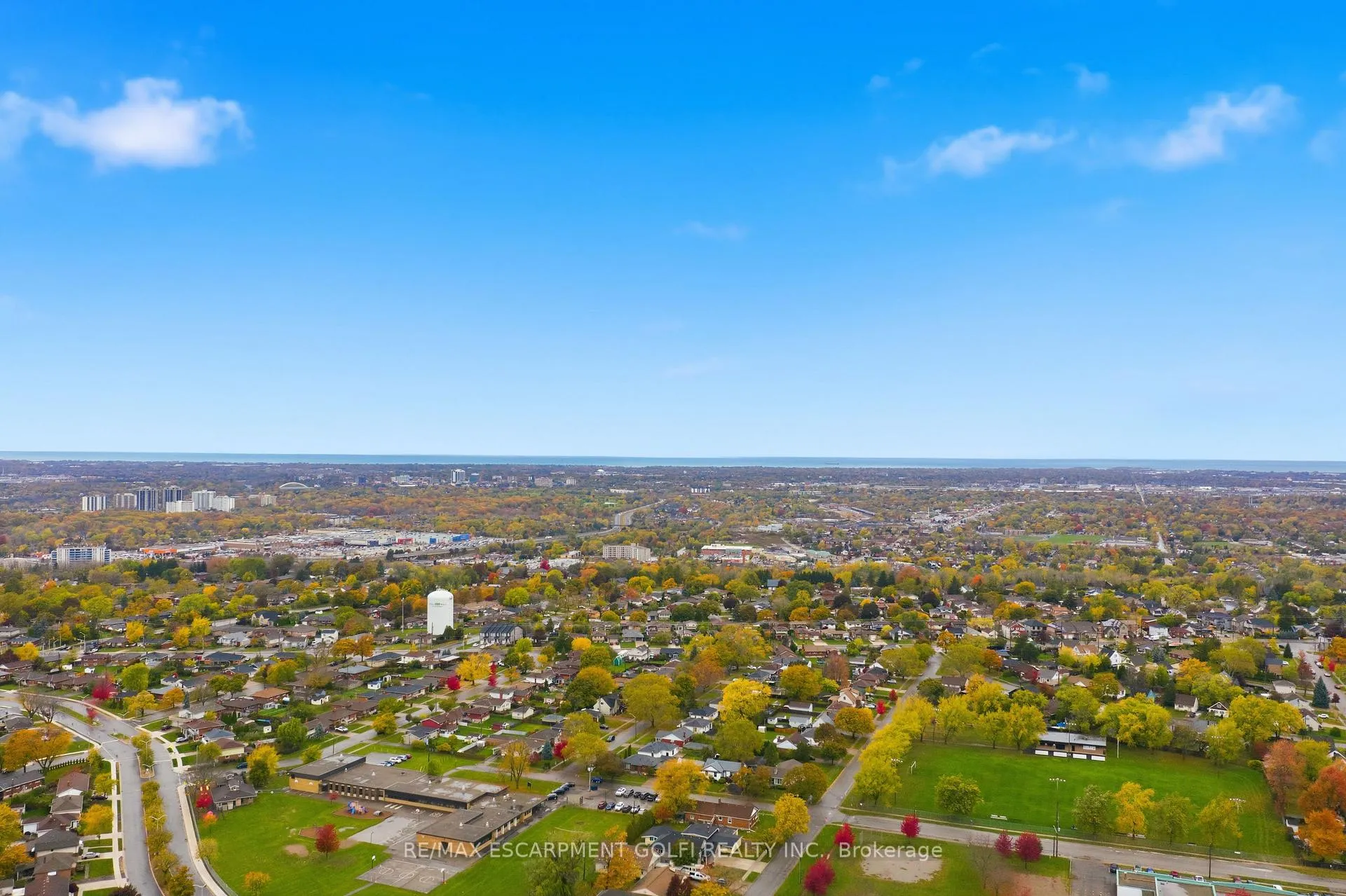 Photo 33 of 20 Thompson Avenue, Thorold, Thorold Downtown — HOMEH