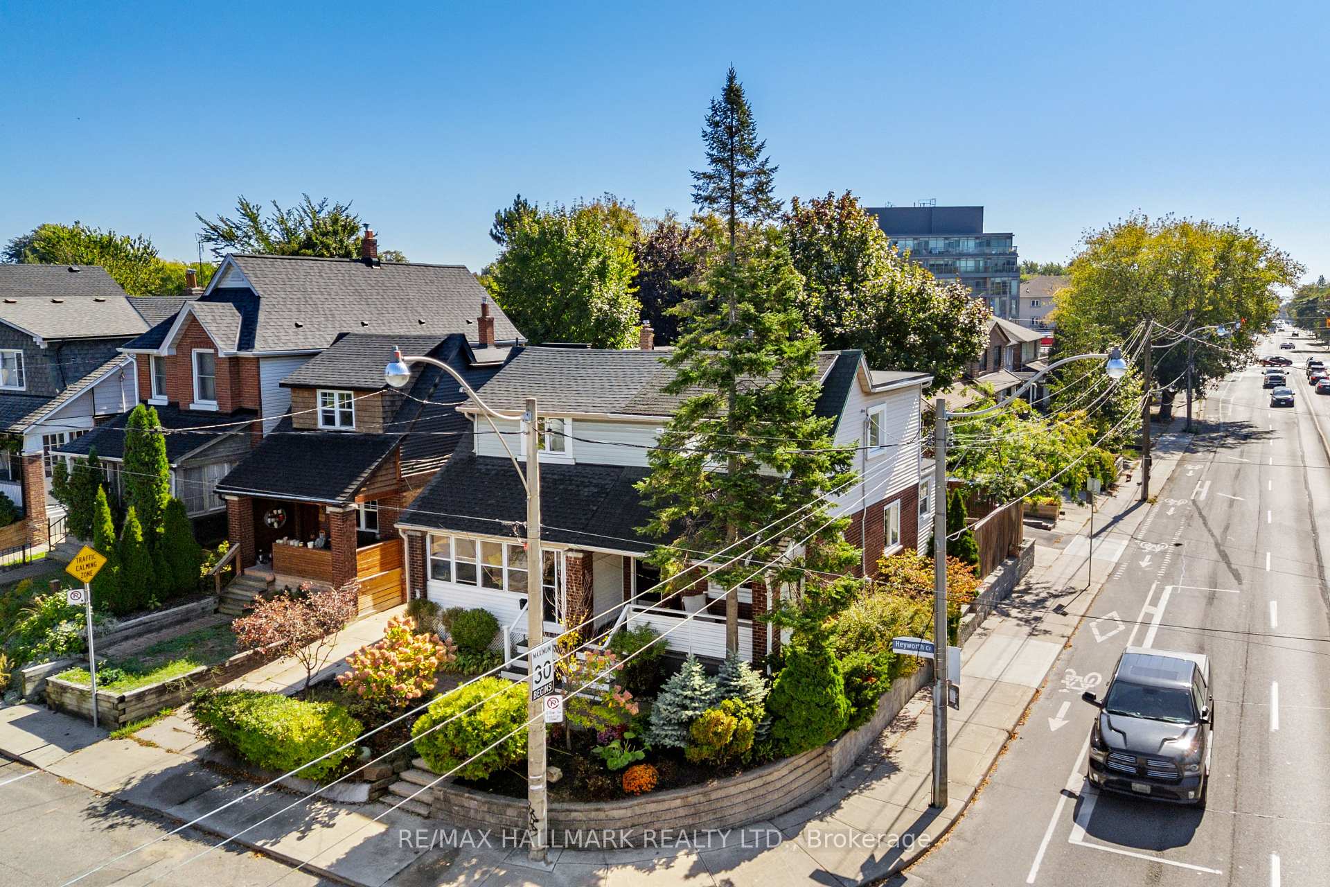 Photo 35 of 1 Heyworth Crescent, Toronto, East End-Danforth — HOMEH