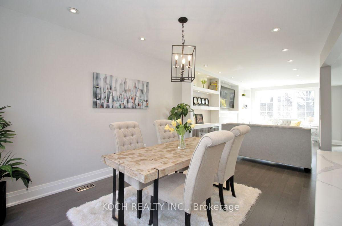 Photo 2 of 160 Donegall Drive, Toronto, Leaside — HOMEH