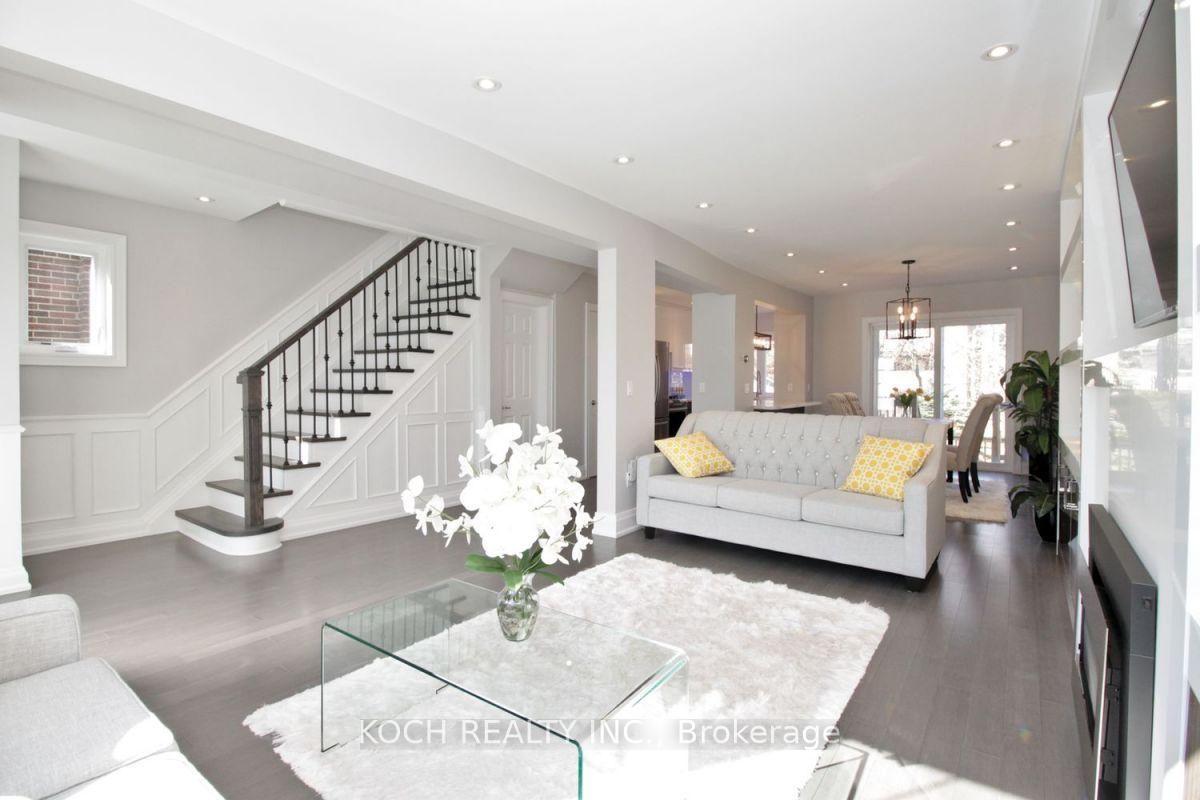 Photo 6 of 160 Donegall Drive, Toronto, Leaside — HOMEH