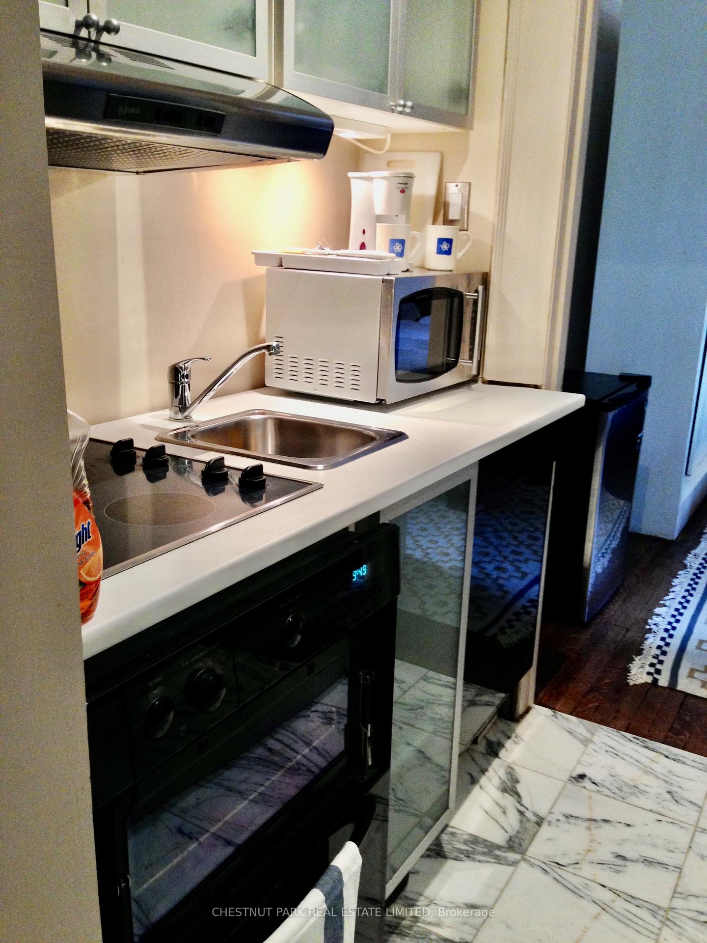 Photo 5 of Unit 2nd Flr, 114 Glen Road, Toronto, Rosedale-Moore Park — HOMEH