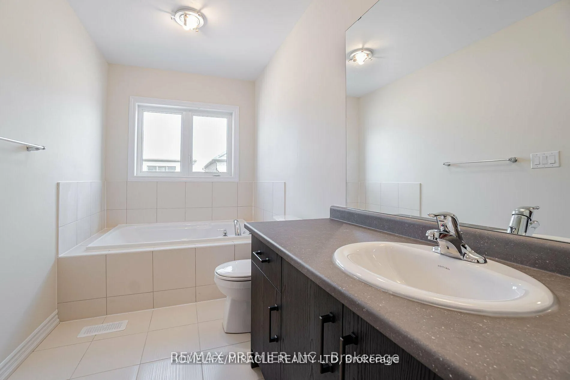 Photo 14 of 70 Ever Sweet Way, Thorold, Rolling Meadows — HOMEH