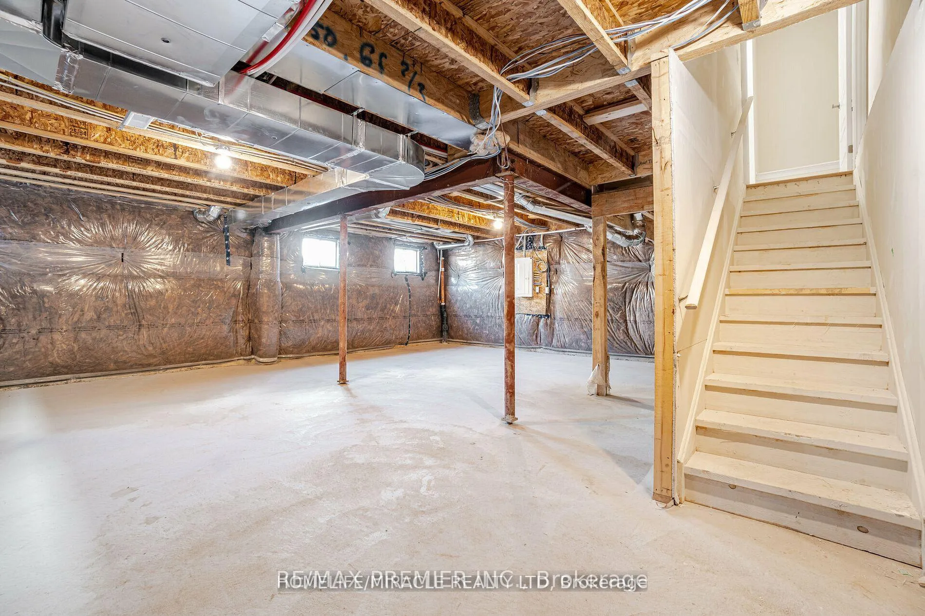 Photo 26 of 70 Ever Sweet Way, Thorold, Rolling Meadows — HOMEH