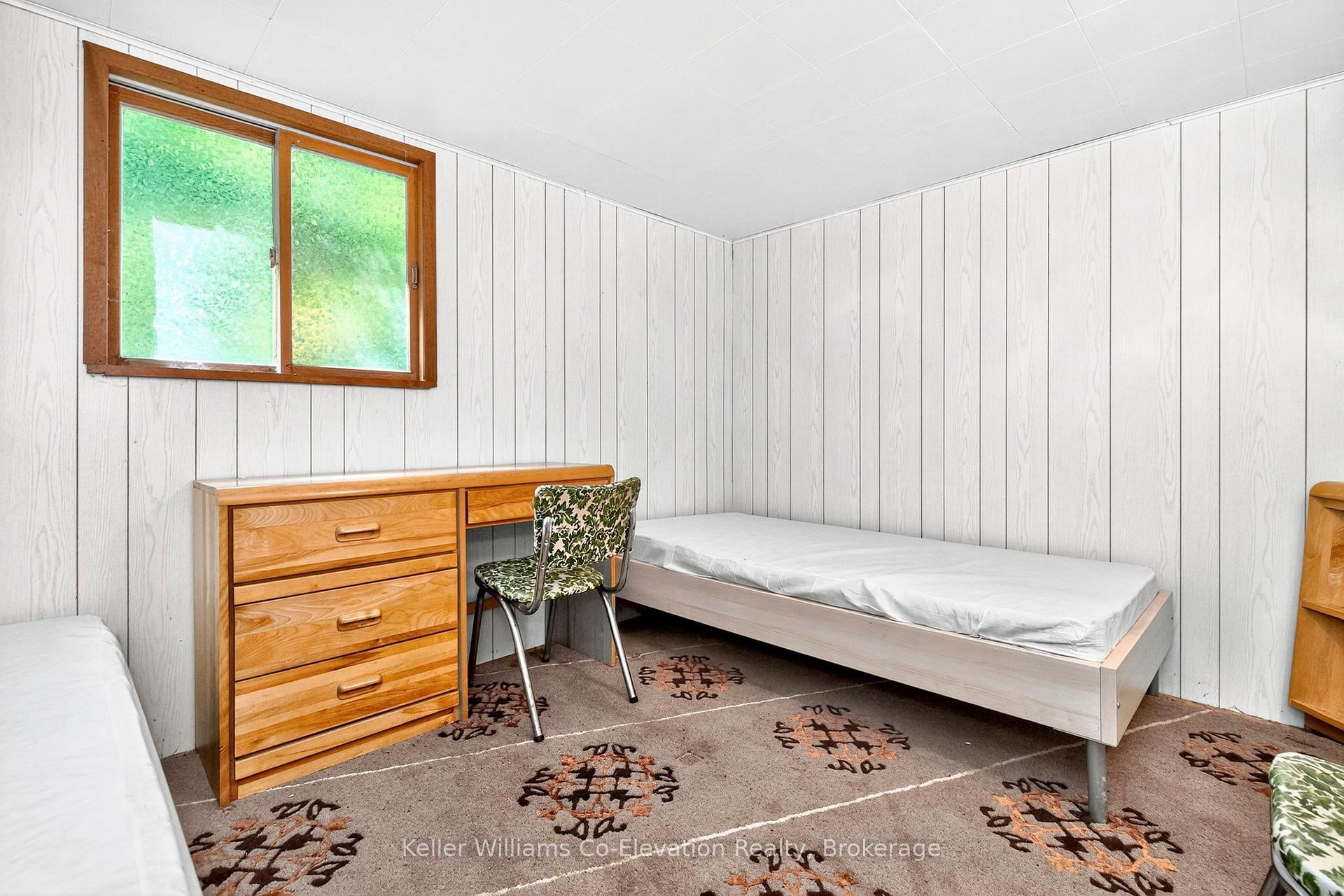 Photo 23 of 35 Crooked Creek Crescent, Tiny, Rural Tiny — HOMEH