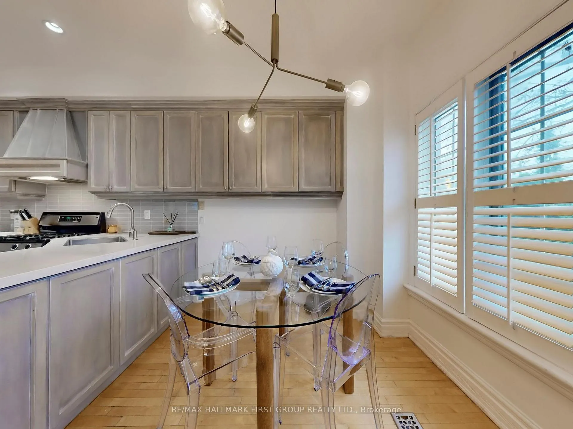 Photo 4 of 9D Woodfield Road, Toronto, Greenwood-Coxwell — HOMEH