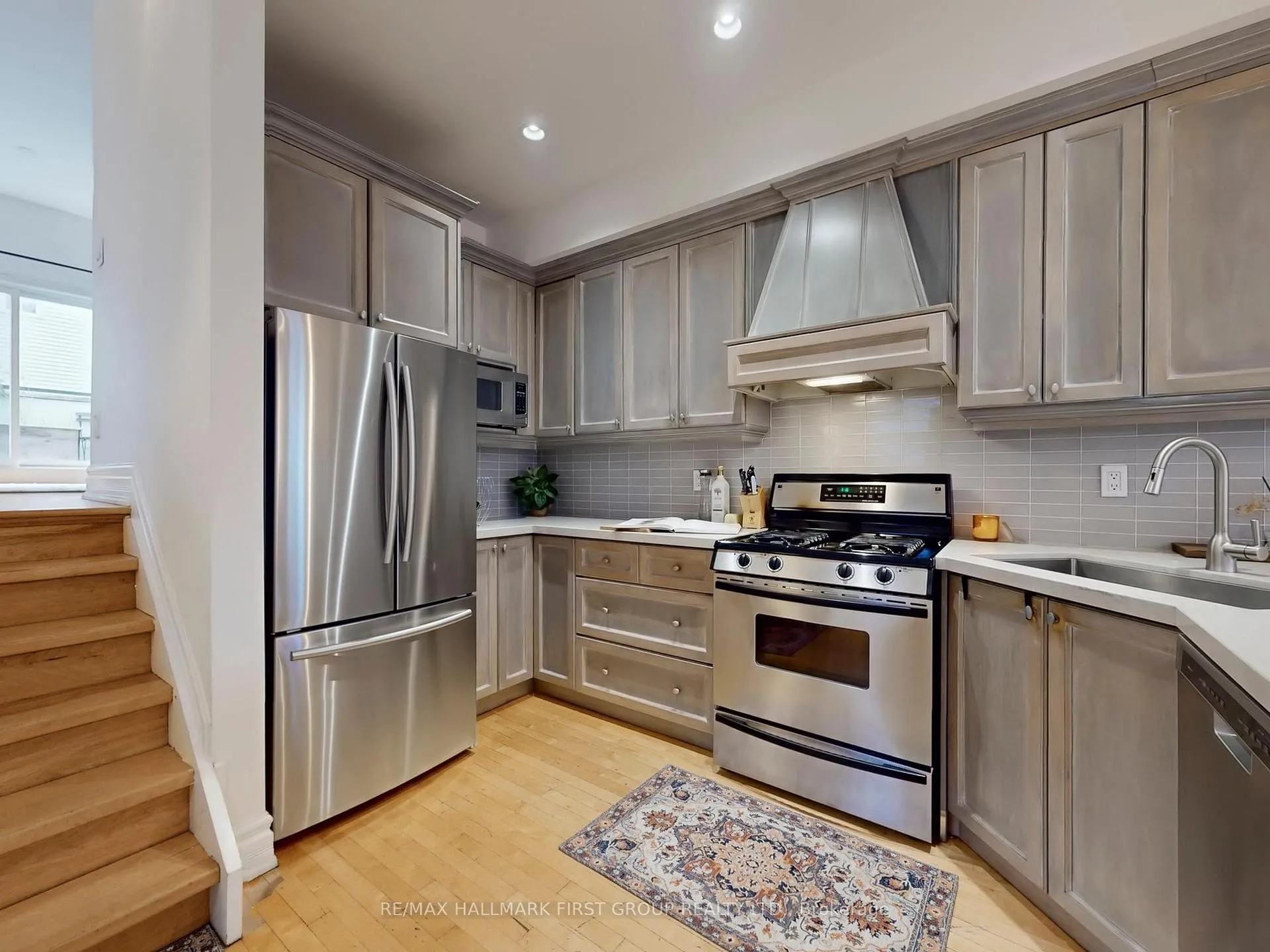 Photo 8 of 9D Woodfield Road, Toronto, Greenwood-Coxwell — HOMEH
