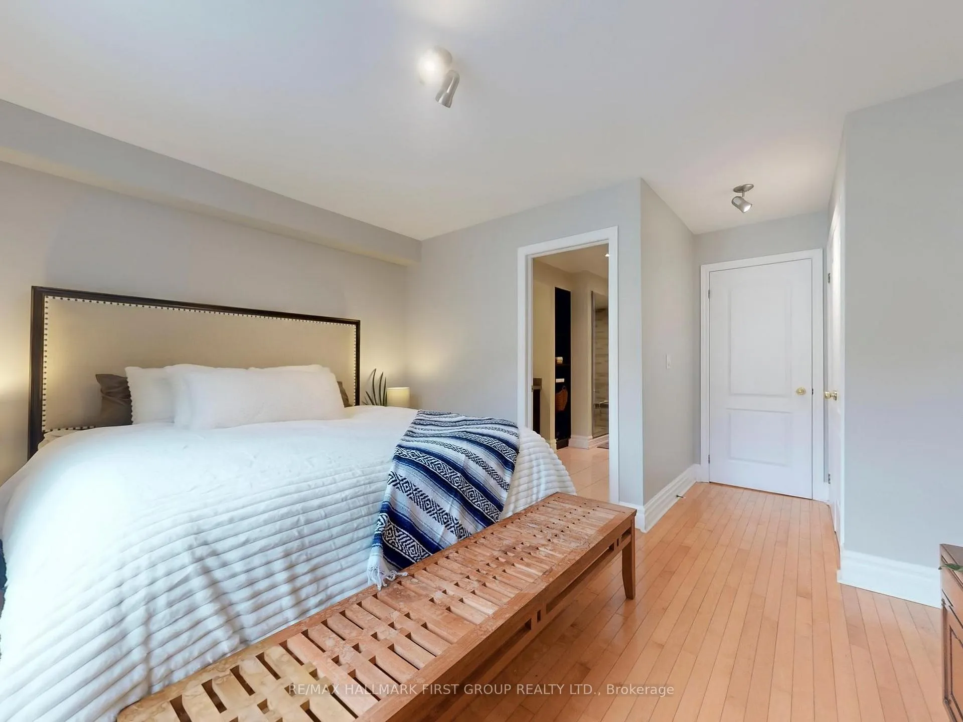 Photo 17 of 9D Woodfield Road, Toronto, Greenwood-Coxwell — HOMEH