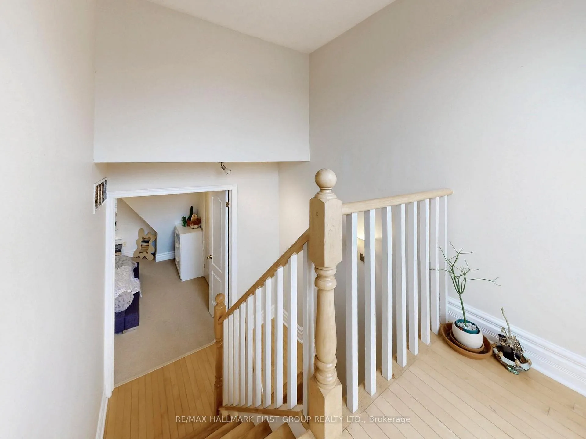 Photo 25 of 9D Woodfield Road, Toronto, Greenwood-Coxwell — HOMEH