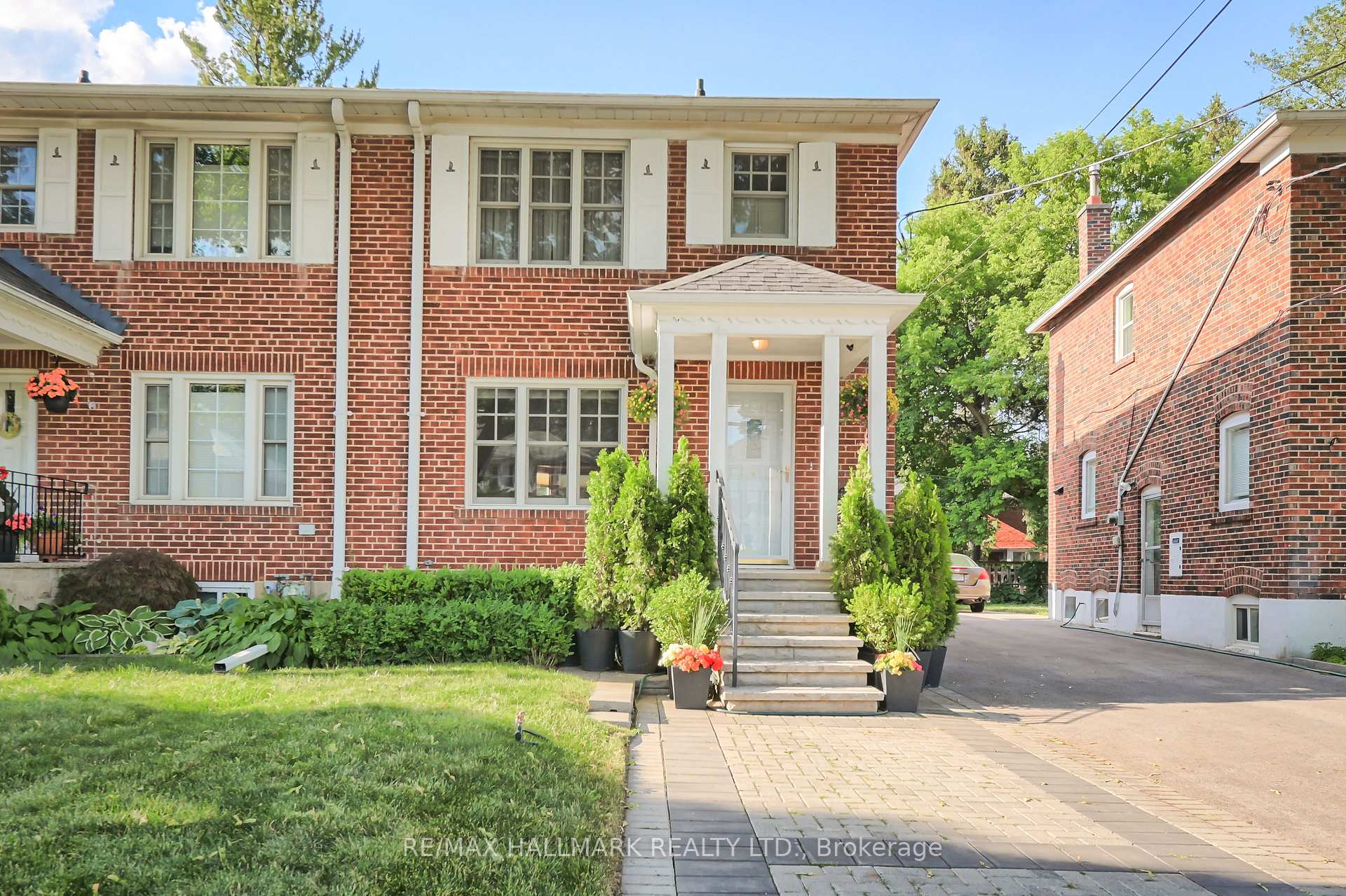 Photo 1 of 24 Thursfield Crescent, Toronto, Leaside — HOMEH