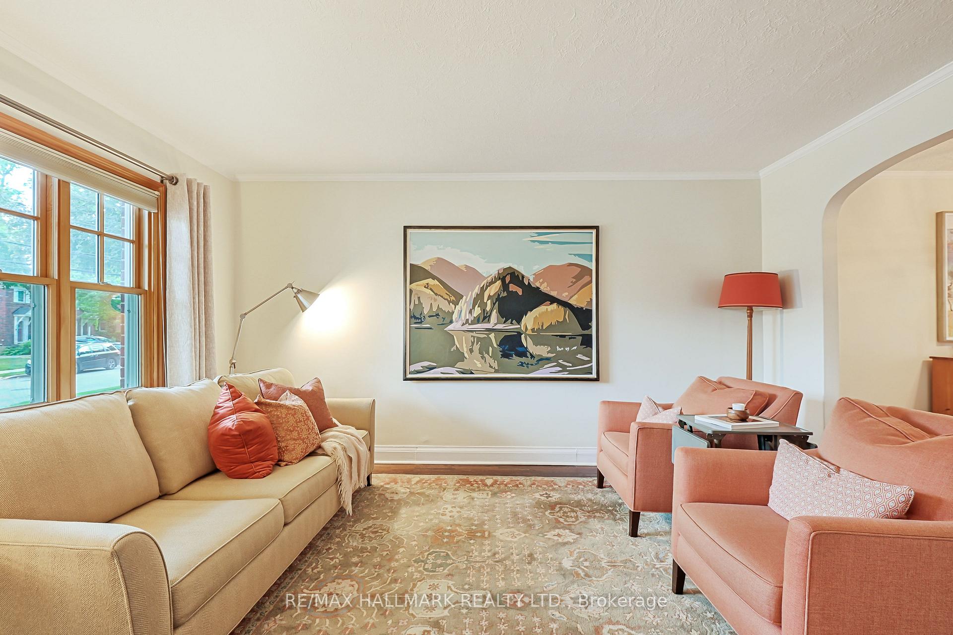 Photo 4 of 24 Thursfield Crescent, Toronto, Leaside — HOMEH