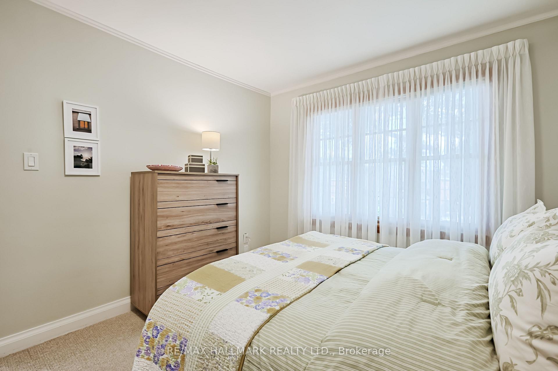 Photo 18 of 24 Thursfield Crescent, Toronto, Leaside — HOMEH