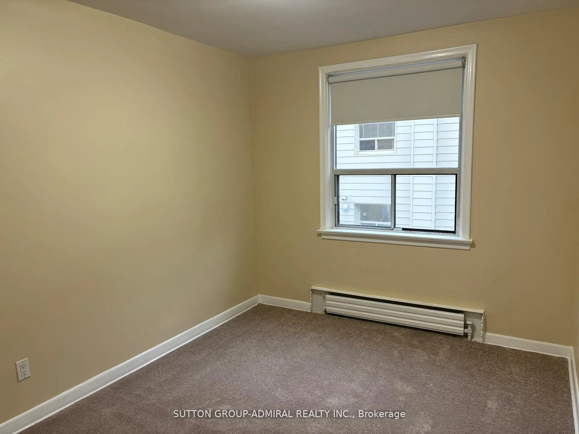 Photo 8 of Unit 2, 20 Meadowbrook Road, Toronto, Englemount-Lawrence — HOMEH