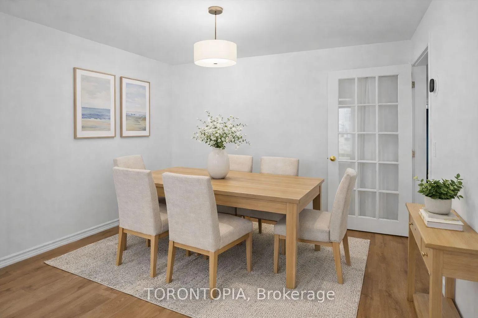 Photo 13 of Unit Main, 2346.5 Queen Street E, Toronto, The Beaches — HOMEH