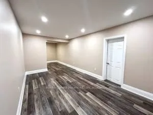 Photo 5 of 42A Squires Avenue, Toronto, O'Connor-Parkview — HOMEH