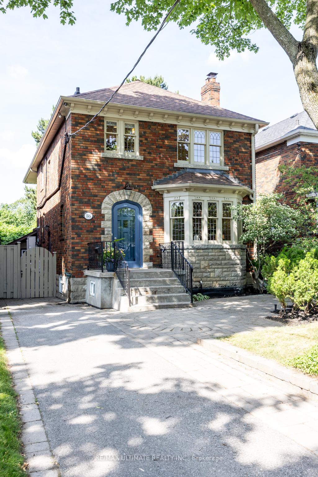Photo 1 of 18 Rolph Road, Toronto, Leaside — HOMEH