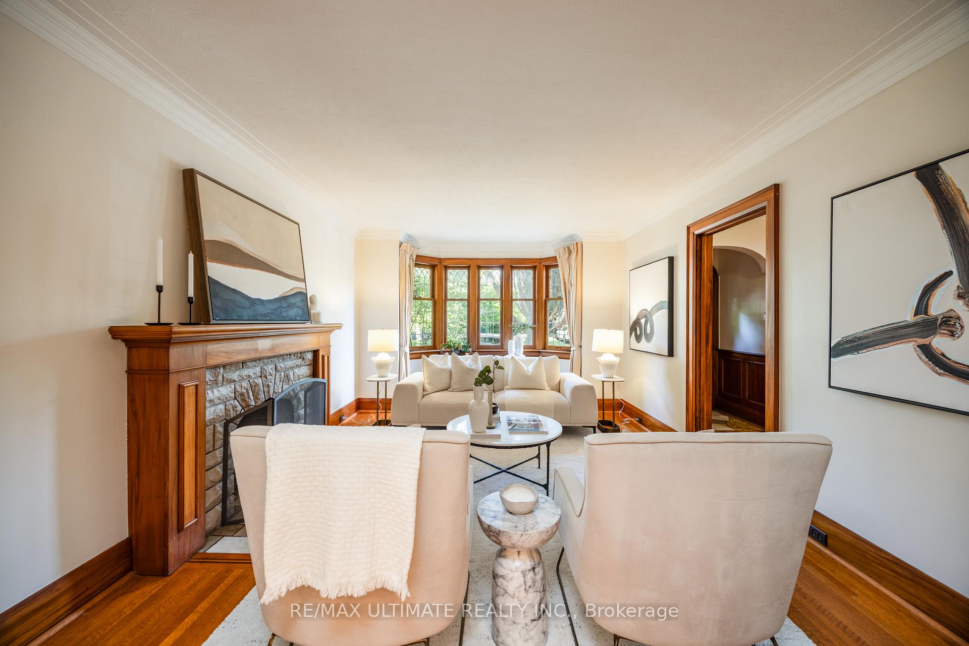 Photo 4 of 18 Rolph Road, Toronto, Leaside — HOMEH