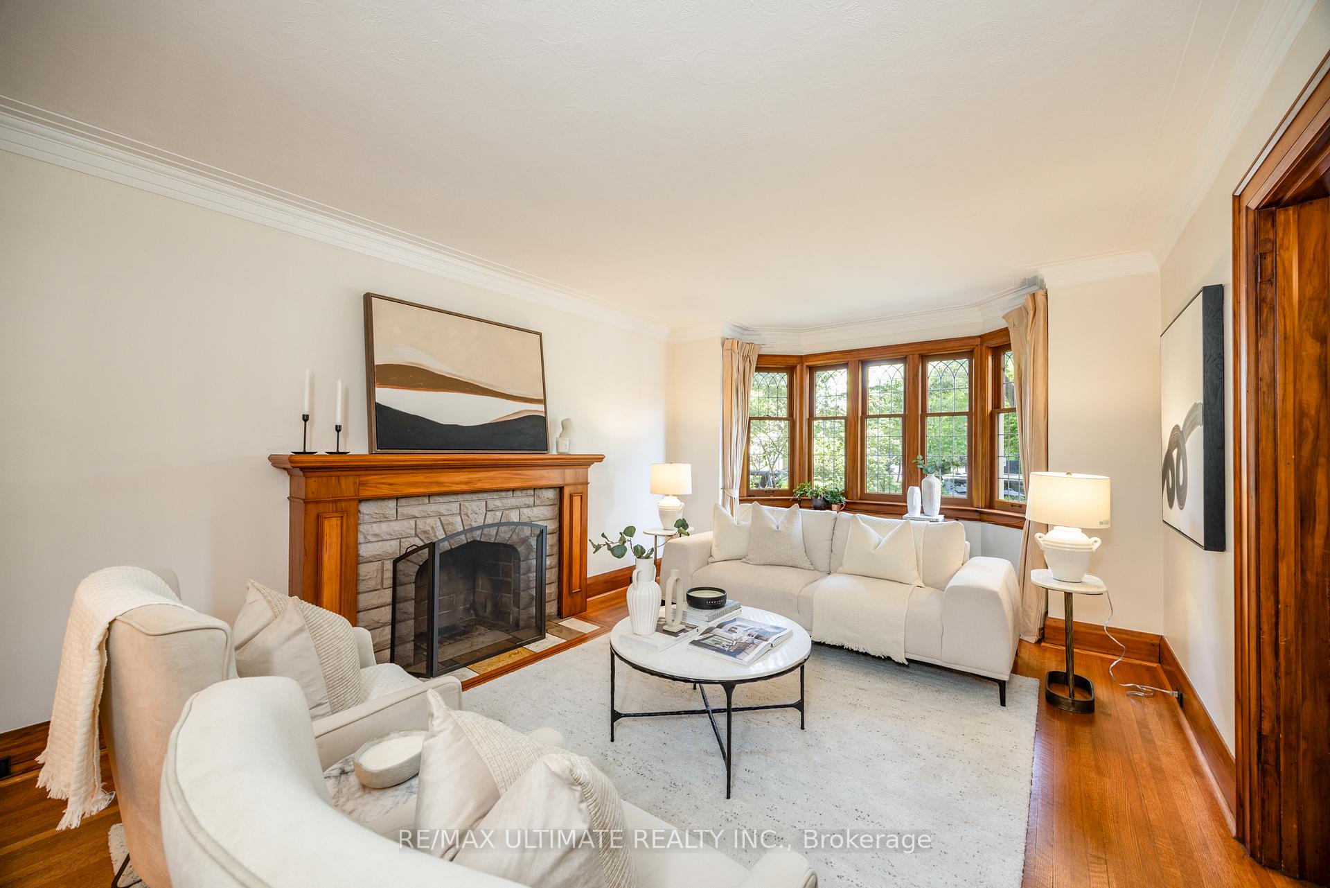 Photo 5 of 18 Rolph Road, Toronto, Leaside — HOMEH