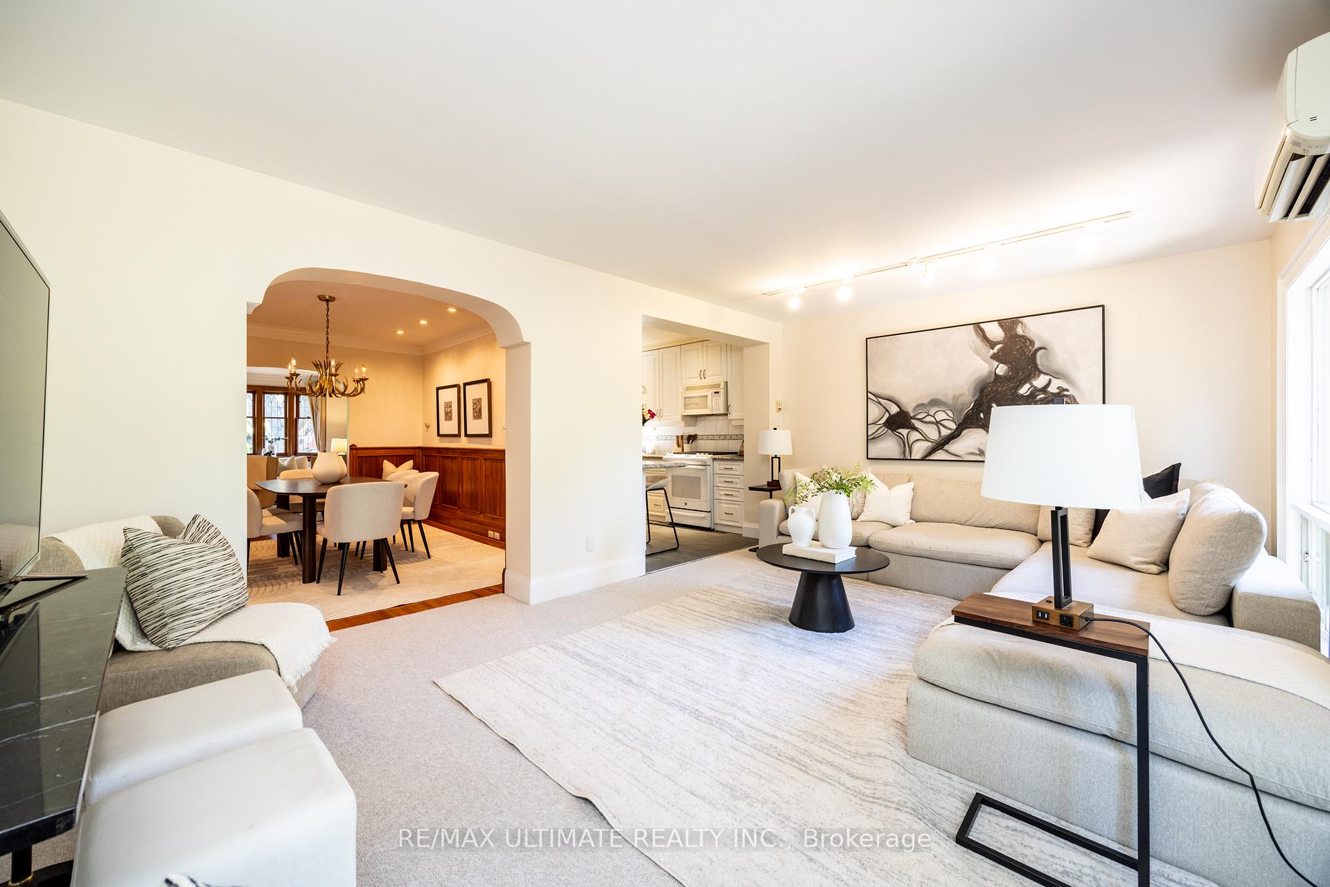 Photo 15 of 18 Rolph Road, Toronto, Leaside — HOMEH