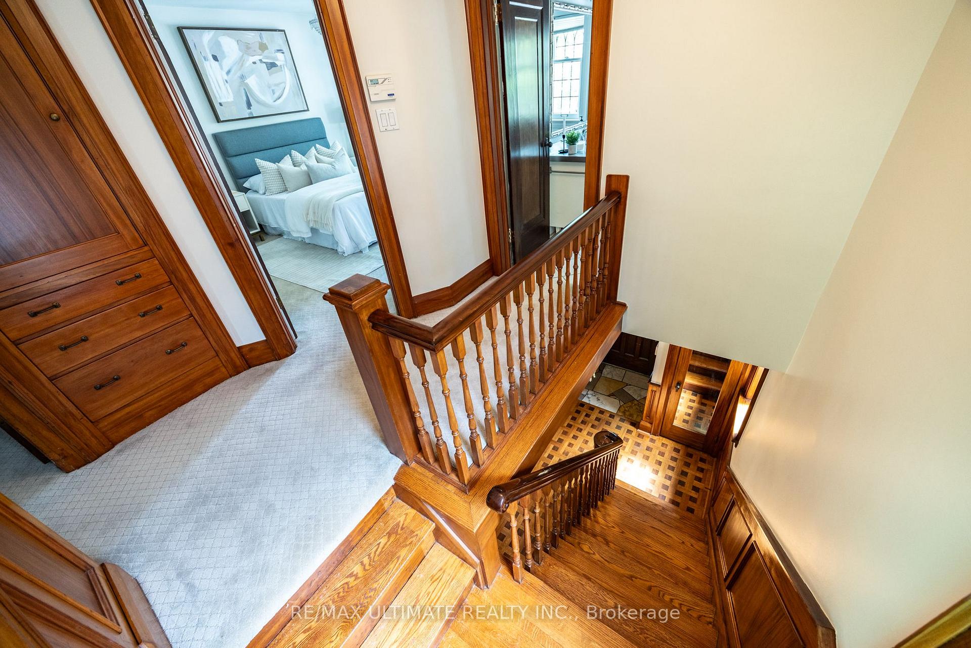 Photo 36 of 18 Rolph Road, Toronto, Leaside — HOMEH
